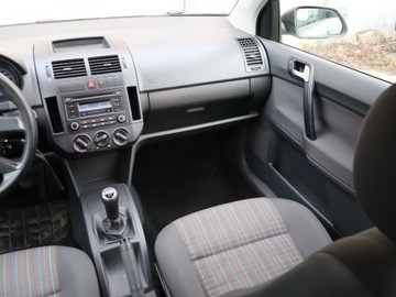 Volkswagen Polo IV Hatchback 1.4 TDI 70KM 2006 VW Polo 1.4 TDI, Klima, El. szyby, zdjęcie 7