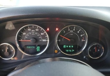 Jeep Wrangler III Unlimited Facelifting 3.8 OHV V6 199KM 2017 Jeep Wrangler Auta z USA - Zapytaj o wiecej ofert 3.8 Benzyna 199KM, zdjęcie 5