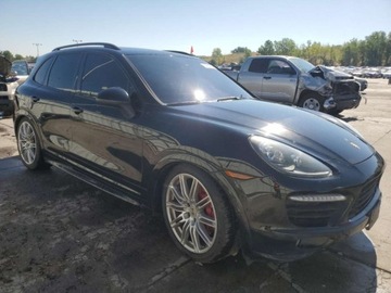 Porsche Cayenne II SUV 4.8 V8 420KM 2013 Porsche Cayenne 2013 Porsche Cayenne GTS 4.8 Benzyna 420KM, zdjęcie 2