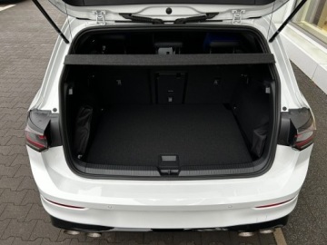 Volkswagen Golf VIII R Facelifting 2.0 TSI 333KM 2026 Volkswagen Golf R 2.0 TSI 333 KM 4Motion DSG, zdjęcie 25