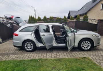 Ford Mondeo V Kombi 2.0 TDCi 150KM 2018 Ford Mondeo SW 2.0D 150PS Zadbane Bezwypadkowe Dodatkowe kola Po oplatach, zdjęcie 21