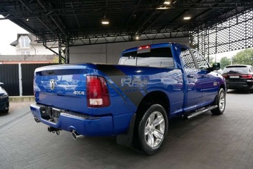 Dodge Ram IV 5.7 V8 390KM 2017 Dodge RAM 1500 4x4 5.7HEMI 390KM KamCof NaviPL Skory El.fotel Skl.lustra, zdjęcie 2