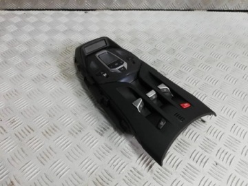 LAMPKA OŚWIETLENIE PODSUFITKI KABINY DS5