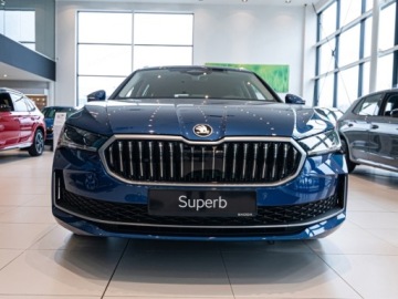 Skoda Superb IV Kombi 2.0 TSI 204KM 2026 Od ręki - Drive 2.0 TSI DSG 204KM, zdjęcie 1