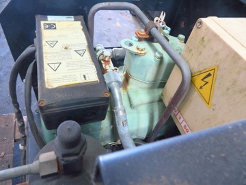 Перевозчик Xarios 500 180008615 140032603 Renault Trafic II холодильный блок
