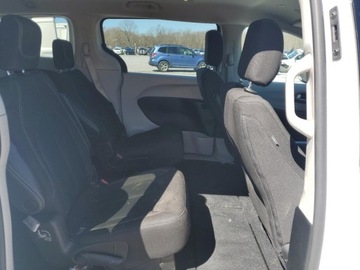 Chrysler Voyager V 2023 Chrysler Voyager LX 2023 3.6l 3.6 Benzyna 287KM, zdjęcie 11