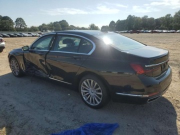 BMW Seria 7 G70 2022 BMW Seria 7 740i 2022 3.0l 3.0 Benzyna 335KM, zdjęcie 1