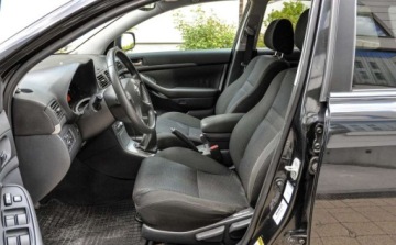 Toyota Avensis II Kombi 2.0 VVT-i 147KM 2008 Toyota Avensis 2,0 (147KM) 2008 r. Lift Salon PL 2.0 Benzyna 147KM, zdjęcie 10