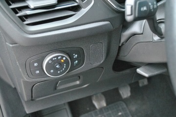 Ford Focus IV Kombi 1.5 EcoBlue 120KM 2020 Ford Focus Kombi Titanium 1,5 EcoBlue 120KM ASO, zdjęcie 14