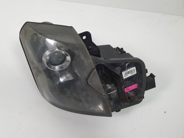 CADILLAC CTS LAMPA PRZEDNIA PRAWA XENON UK