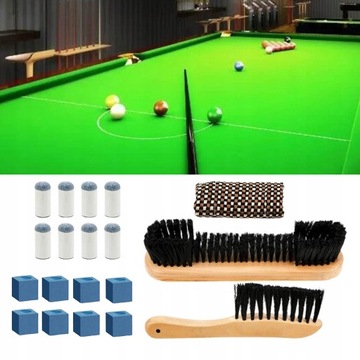 Набор щеток для чистки бильярдного стола.