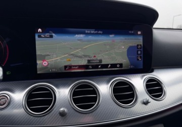 Mercedes Klasa E W213 Kombi Facelifting 2.0 E200 197KM 2021 Mercedes-Benz Klasa E Hybr 9G LIFT Full Led Skora Duza Navi Virtual Ambien, zdjęcie 28