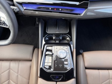 BMW Seria 5 G90-91 Touring 2.0 520d 197KM 2025 BMW 520 BMW 520d xDrive G61, Bogate wyposażenie, B, zdjęcie 35