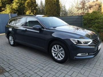 Volkswagen Passat B8 Variant 2.0 TDI BlueMotion SCR 150KM 2018 Volkswagen Passat 2.0 TDI 150KM Klimtron Navi, zdjęcie 3