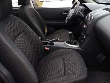 Nissan Qashqai I Crossover 1.6 115KM 2007 Nissan Qashqai 1.6, Klima, Klimatronic, Tempomat, zdjęcie 8