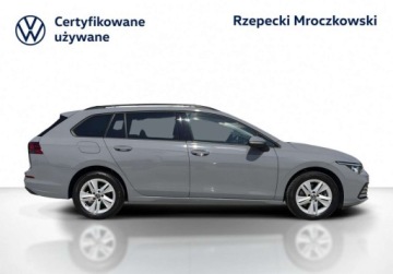 Volkswagen Golf VIII Variant 2.0 TDI 115KM 2023 Volkswagen Golf 2.0 Diesel 115KM, zdjęcie 9