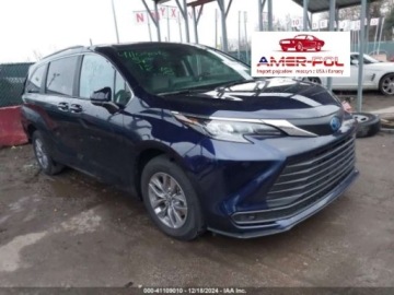 Toyota Sienna III 2024 Toyota Sienna Le, 2024r., 4x4, 2.5L 2.5 Benzyna 189KM