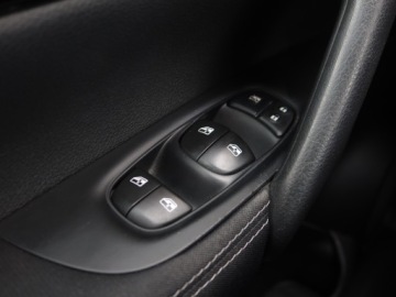 Nissan Qashqai II Crossover 1.2 DIG-T 115KM 2017 Nissan Qashqai 1.2 DIG-T, Salon Polska, zdjęcie 15