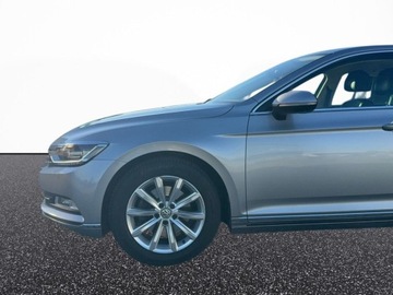 Volkswagen Passat B8 Limousine 1.8 TSI BlueMotion Technology 180KM 2017 Volkswagen Passat 1.8TSI 180KM DSG Highline LED SalonPolska,SerwisASO,Supe, zdjęcie 7