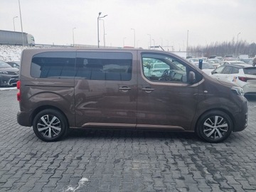 Toyota Proace II Furgon Medium 2.0 D-4D 150KM 2020 Toyota PROACE VERSO 2.0 D4-D Medium Family 2.0 D4-, zdjęcie 4