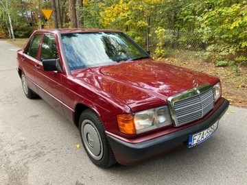 Mercedes 190 1.8 i 109KM 1993 Mercedes-Benz W201 (190) Mercedes Benz 190 1.8 Super Stan 1.8 Benzyna 109KM, zdjęcie 2