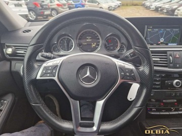 Mercedes Klasa E W212 Limuzyna 350 CDI BlueEFFICIENCY 231KM 2009 Mercedes-Benz Klasa E E350 V6 Diesel Automat Szyberdach 3.0 Diesel 230KM, zdjęcie 21
