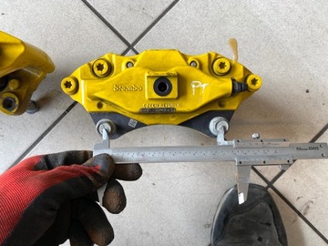 Corvette C7 Zaciski zacisk hamulcowy SWAP BREMBO