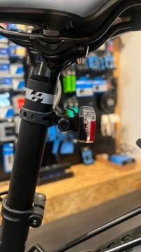 Lampka tylna na bagażnik XLC CL-R18 LED 50/80 mm E-Bike ready