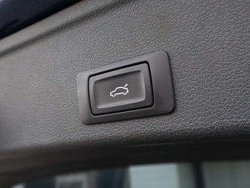 Audi A4 B9 Avant 2.0 TDI 150KM 2016 Audi A4 2.0 TDI, Automat, Navi, Xenon, Bi-Xenon, zdjęcie 17