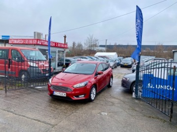 Ford Focus III Sedan Facelifting 1.0 EcoBoost 125KM 2015 Ford Focus Salon polska Benzyna 125KM, zdjęcie 1