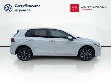 Volkswagen Golf VIII Variant 1.5 eTSI 150KM 2024 Volkswagen Golf 1.5 Benzyna 150KM, zdjęcie 3