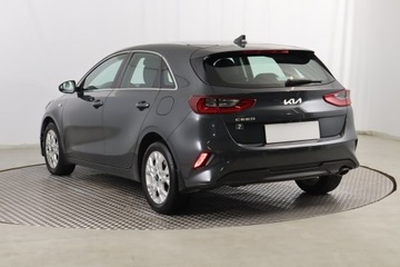 Kia Ceed III Hatchback 1.5 T-GDI 160KM 2021 Kia Ceed 1.5 T-GDI, Salon Polska, Serwis ASO, zdjęcie 3