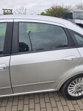 DVEŘE LEVÉ ZADNÍ KOMPLETNÍ FIAT LINEA 2