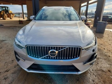 Volvo XC60 II 2023 Volvo XC 60 Plus 2023 2.0 Benzyna 247KM, zdjęcie 5