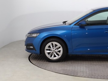 Skoda Octavia IV Liftback 2.0 TDI 150KM 2022 Skoda Octavia 2.0 TDI, Salon Polska, zdjęcie 14
