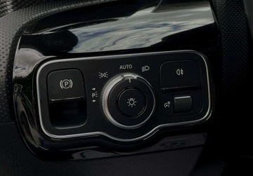 Mercedes Klasa A W177/V177 Hatchback 1.5 180d 116KM 2018 Mercedes-Benz Klasa A kamera 1.5D NAVI gwarancja LED 1.5 Diesel, zdjęcie 33