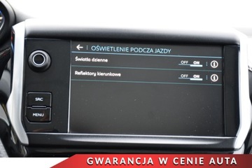 Peugeot 2008 I SUV Facelifting 1.2 PureTech 110KM 2018 Peugeot 2008 NaviKamera SkoraAlcantara Ambiente Led Panorama Klimatronic, zdjęcie 14