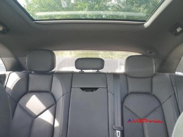 Porsche Macan 2021 Porsche Macan 2021 r.2,0L 2.0 Benzyna 248KM, zdjęcie 9