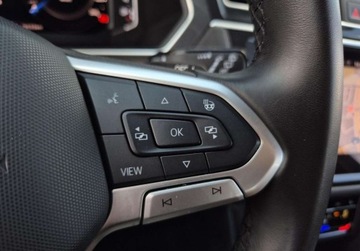 Volkswagen Tiguan II SUV Facelifting 2.0 TDI 150KM 2021 Volkswagen Tiguan Life 2.0TDI 150KM DSG App Connet Czuj Park. Pod.Fotele T, zdjęcie 19