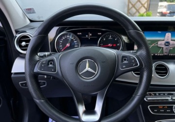 Mercedes Klasa E W213 Kombi 2.0 220d 194KM 2016 Mercedes-Benz Klasa E E 220D AUTOMAT 195KMLED perfekcyjny zarejestrowa, zdjęcie 22