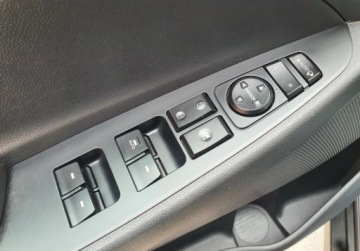 Hyundai Tucson III SUV 1.7 CRDI 115KM 2016 Hyundai Tucson Kamera Hands Free GetHelp 1.7 Diesel 116KM, zdjęcie 19