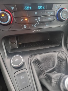 Ford Focus III Kombi Facelifting 1.5 EcoBoost 150KM 2015 FORD FOCUS III Turnier 1.5 150 KM, zdjęcie 9