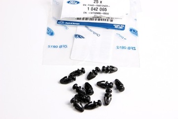8× FORD OE 1042065 CLIP LIŠTA OSOBNÍ STRÁŽCE
