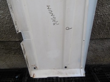 ОБИВКА КАБИНЫ ПРАВАЯ БОКОВАЯ RENAULT MAGNUM DXI