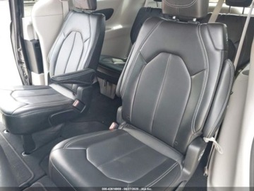 Chrysler Pacifica II 2024 Chrysler Pacifica Touring L 2024 3.6l 3.6 Benzyna 287KM, zdjęcie 16