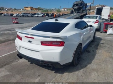 Chevrolet Camaro VI 2018 Chevrolet Camaro ZL1 2018 6.2l 6.2 Benzyna 650KM, zdjęcie 5