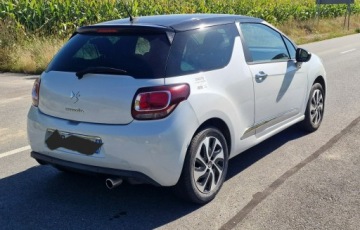 DS 3 Cabrio Facelifting 2015 (Citroen) 1.2 VTi PureTech 82KM 2015 Citroen DS3 89tys Km bezwypadek, zdjęcie 2