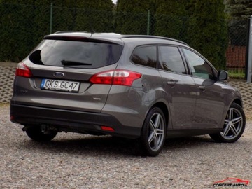 Ford Focus III Kombi 1.0 EcoBoost 125KM 2012 Ford Focus 125KM Navi Parkdistance Convers MY13 Benzyna 125KM, zdjęcie 9