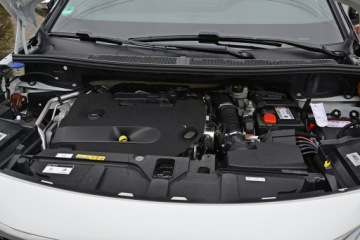 Peugeot 3008 II Crossover 2.0 BlueHDi 180KM 2019 Peugeot 3008 *2.0 GT 180 KM*FOCAL Masaze Panorama 360, zdjęcie 39
