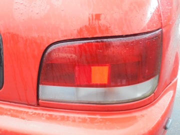 SUZUKI BALENO I EG GSX SVĚTLO ZADNÍ PRAVÁ 95-99 3D + VLOŽKA ŽÁROVKY